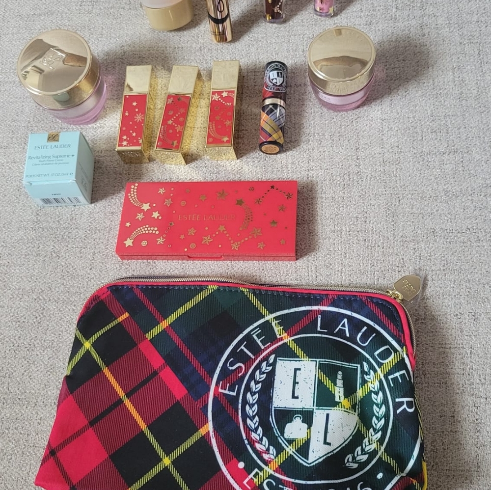 Estee Lauder 13 pieces bundle Nov Dic 2023 New